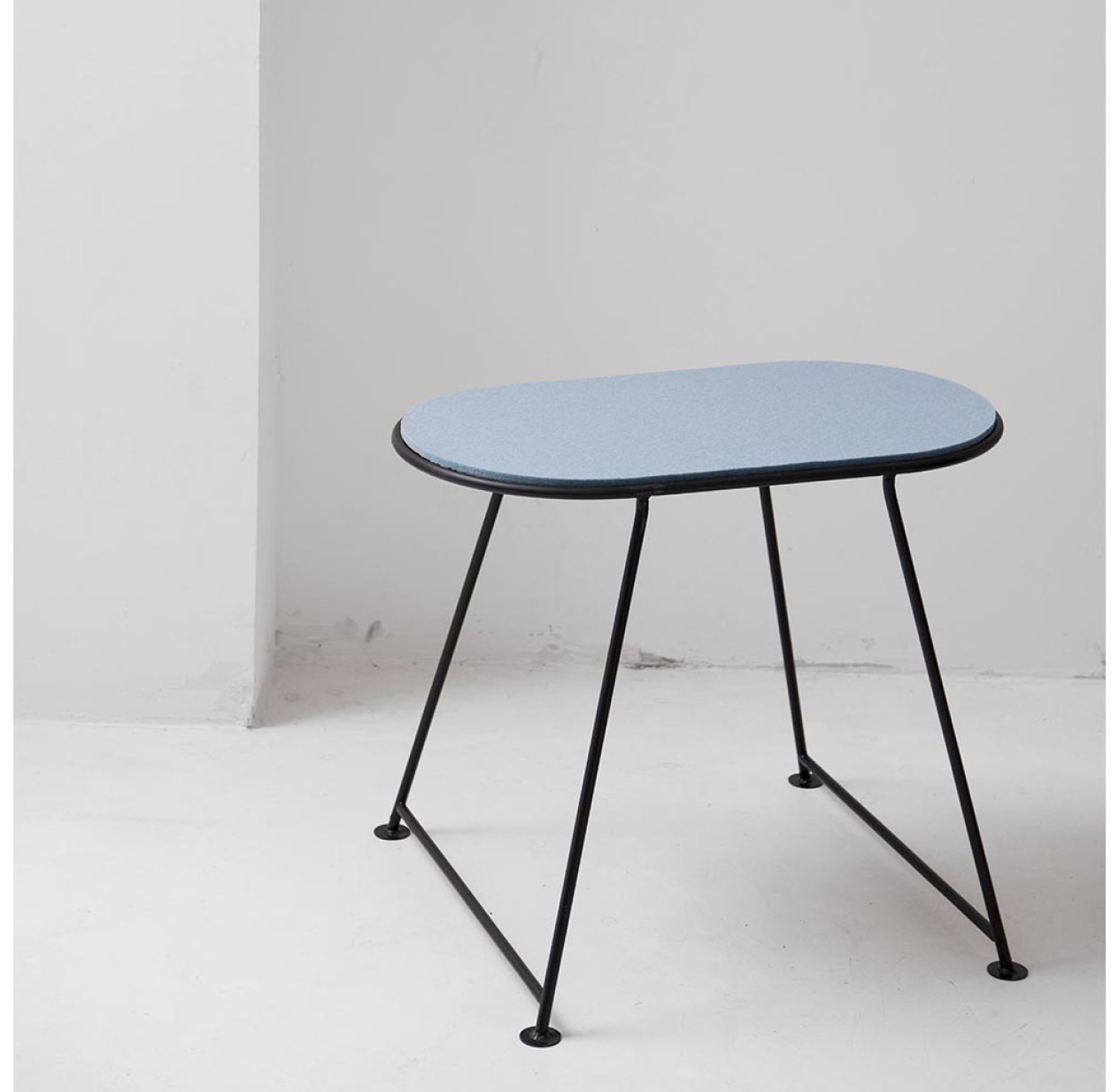 Table Capsule en feutre - Bleu Hiver
