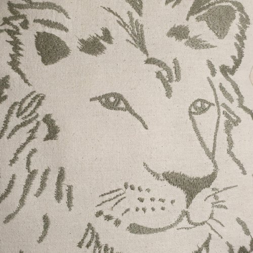 Coussin brodé Lion