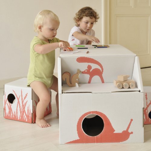 Bureau enfant et tabourets en carton recyclé Bo Buro