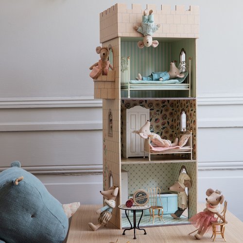 Château Miniature avec cuisine