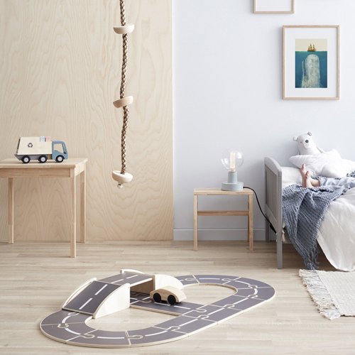 Circuit de voitures en bois