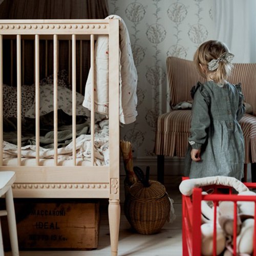 Lit bébé évolutif et son matelas - Bouleau