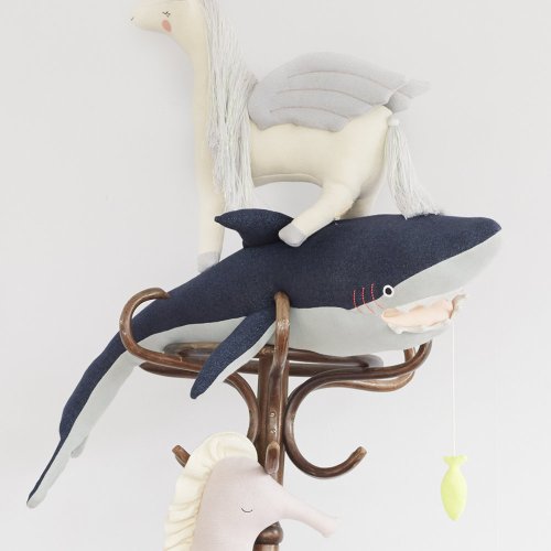 Peluche Vinnie le requin géant