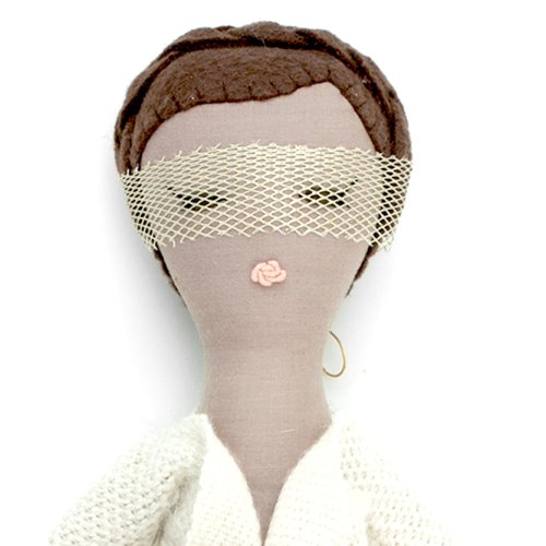 Poupée Mimi avec cape ours - édition limitée