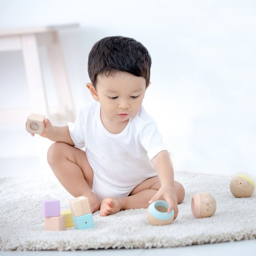 Têtes sensorielles pastel