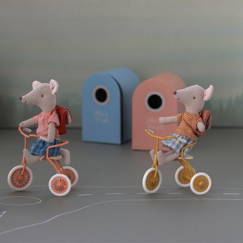Tricycle Miniature et son abri - Ocre