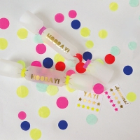 Crackers confetti surprise