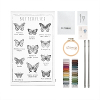 School Poster Kit à broder - Papillons