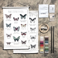 School Poster Kit à broder - Papillons